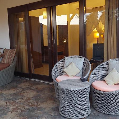 Villa Heliconia Seminyak Szoba fotó